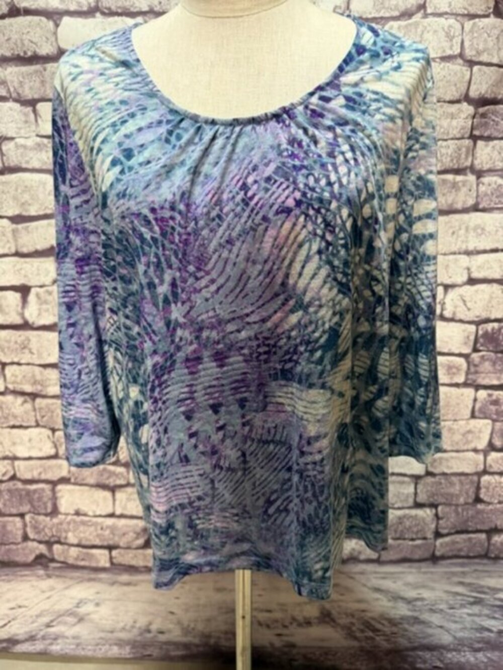 Chico's Blue, Purple & White Scoop Neck Blouse Size XL